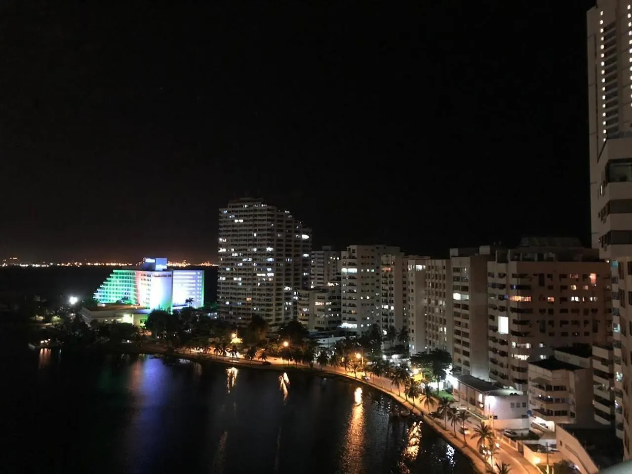 Las Tres Carabelas Cartagena 0*,
